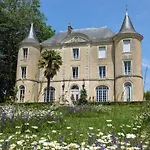 Penzion Chateau De Lavaud