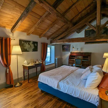 Penzion Chateau De Lavaud