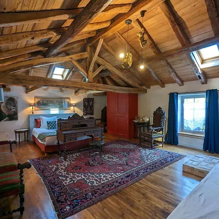 Penzion Chateau De Lavaud