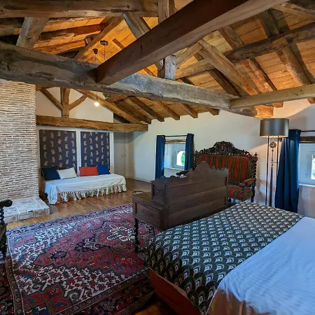 Chateau De Lavaud