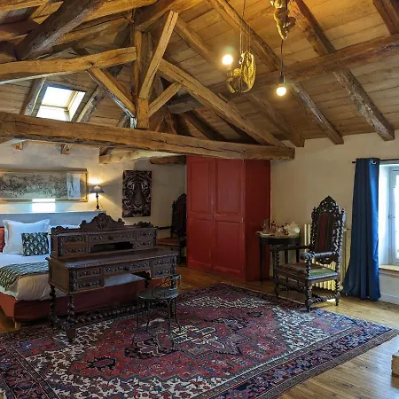 Penzion Chateau De Lavaud