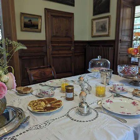 Penzion Chateau De Lavaud